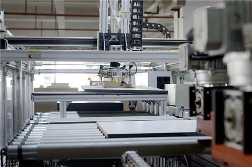 定制家具生產線與鐘表銷售的綜合布局策略